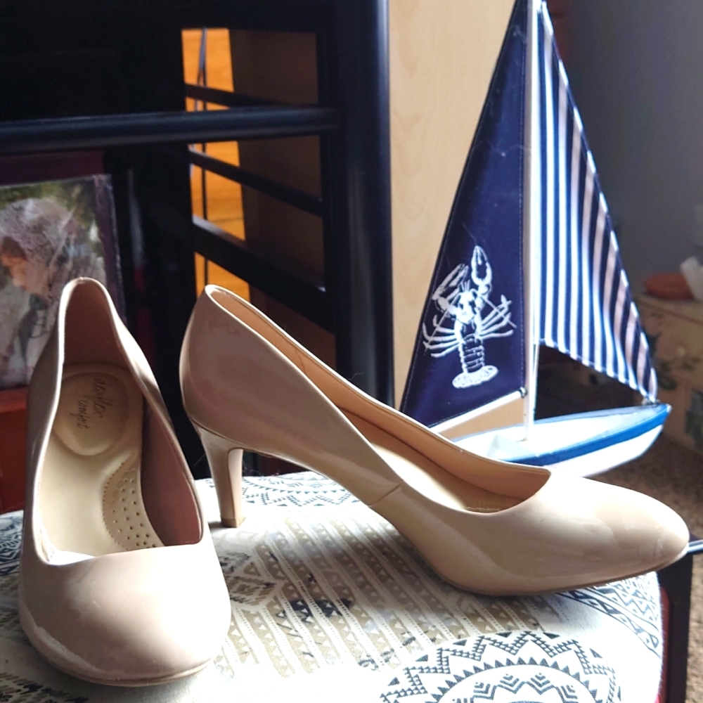 Dexflex Comfort Nude Heels Size 12